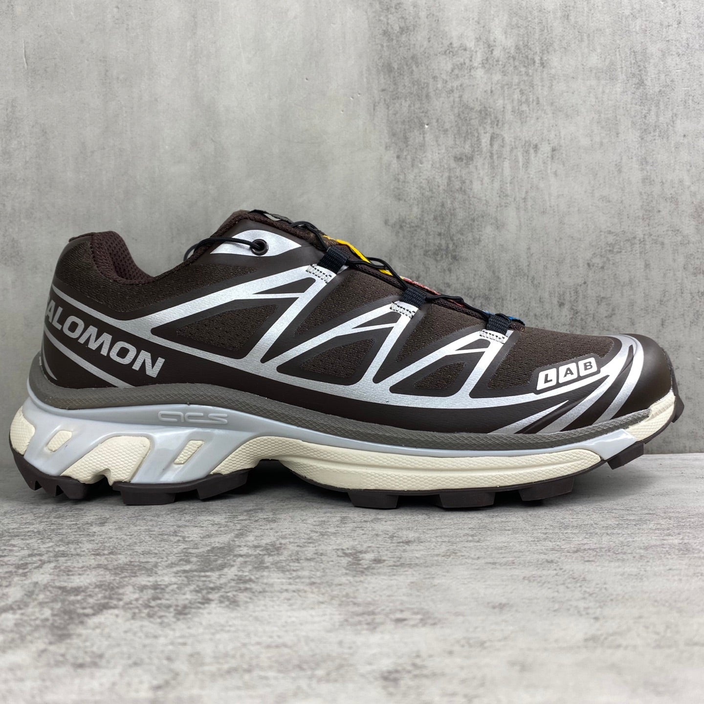 SALOMON XT-6
