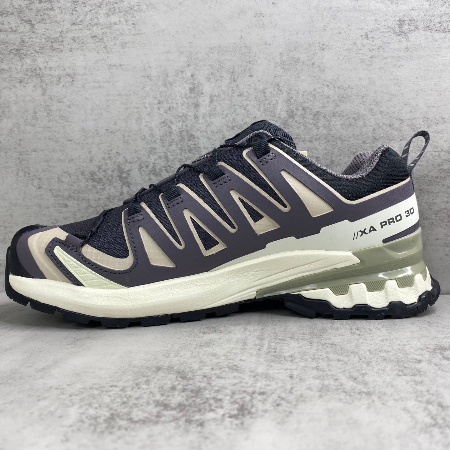 SALOMON XA-PRO 3D V9-GTX