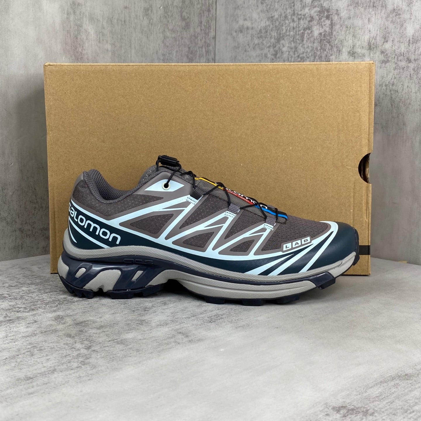 SALOMON XT-6