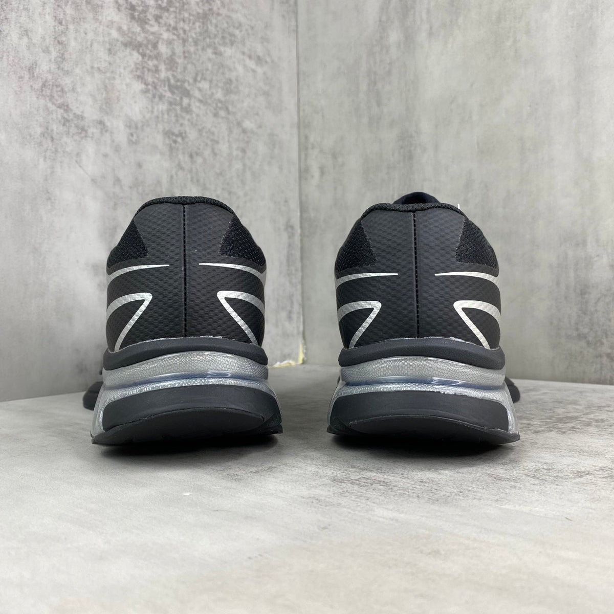SALOMON x MAISON MARGIE XT-6 MM6