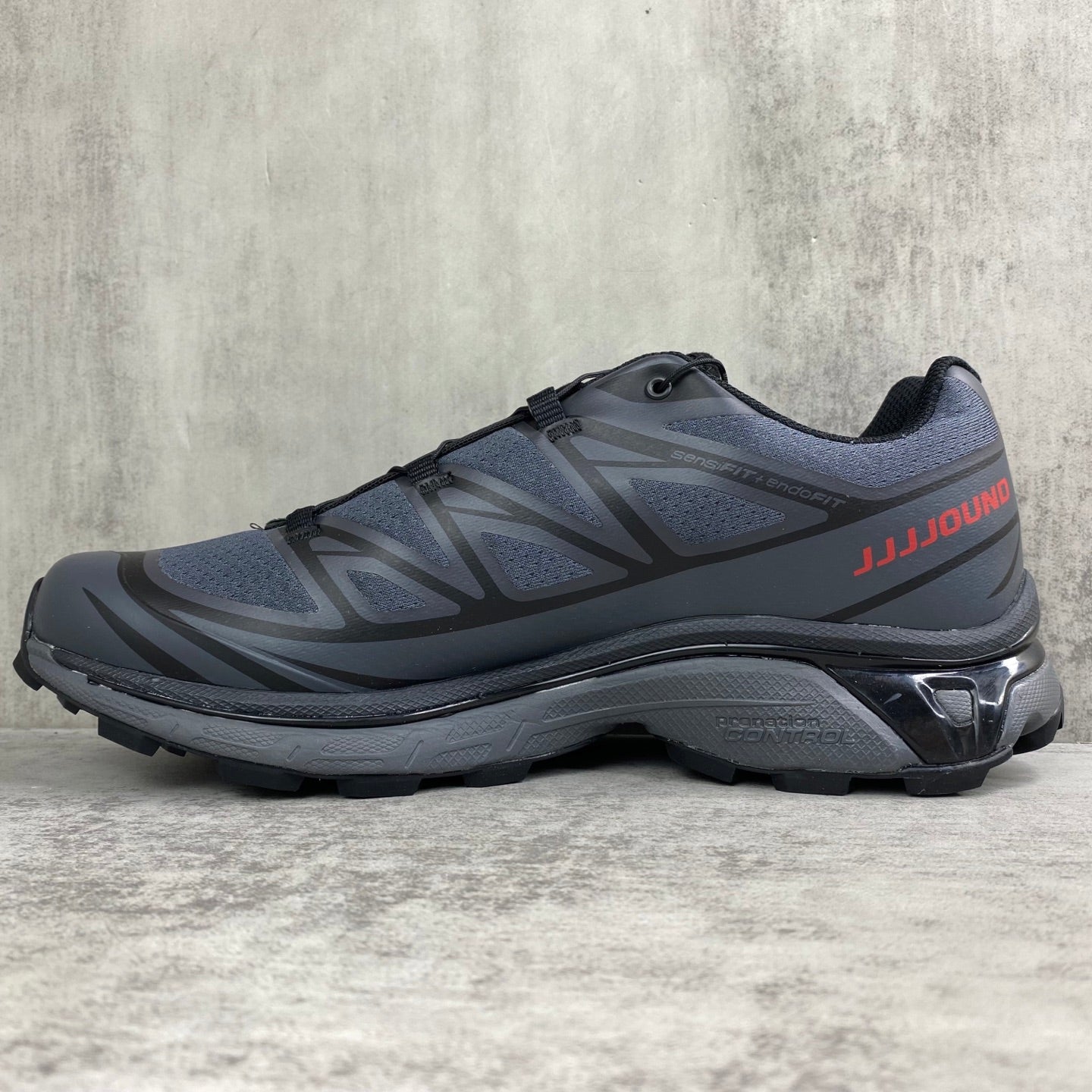 SALOMON XT-6