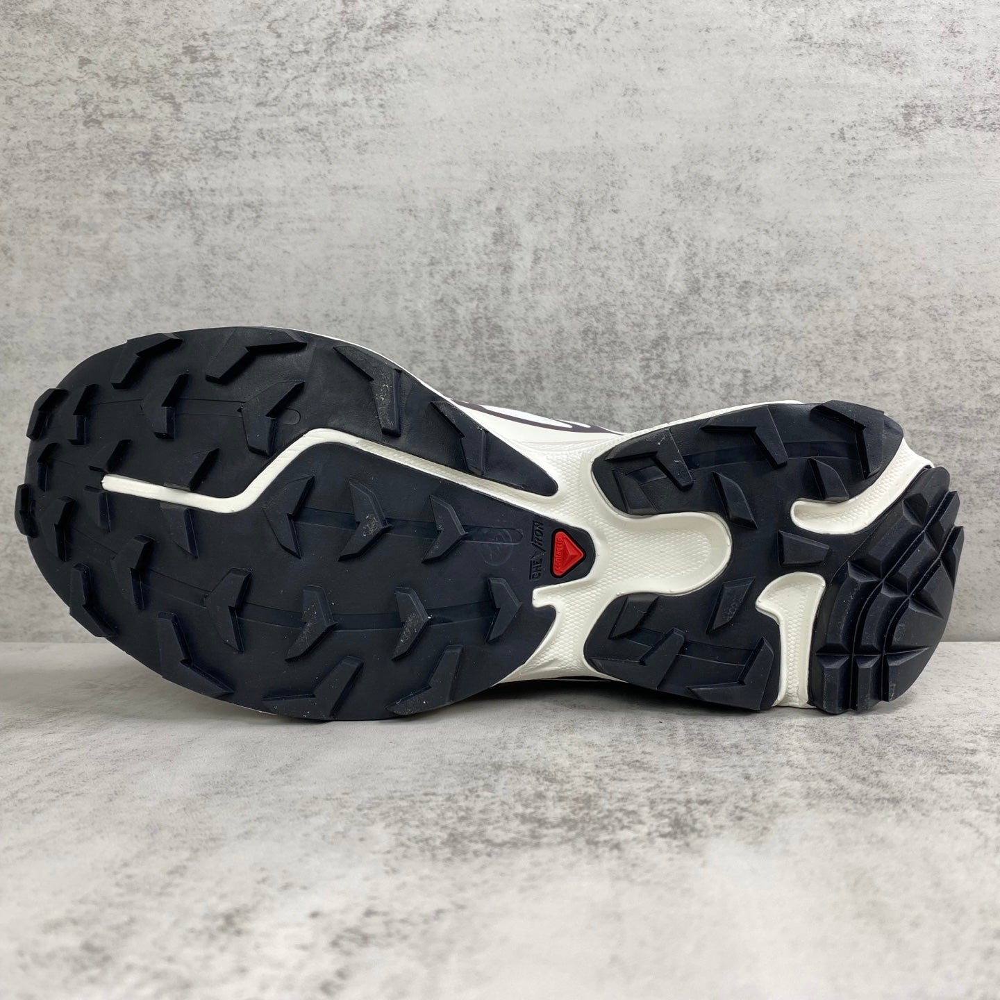 SALOMON XT-6