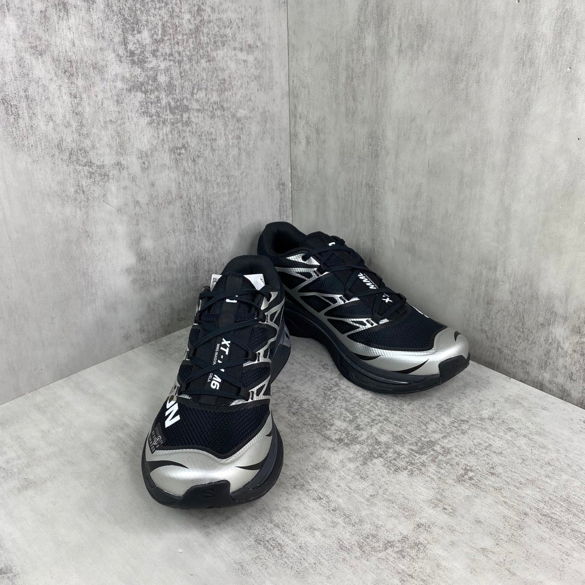 SALOMON x MAISON MARGIE XT-6 MM6