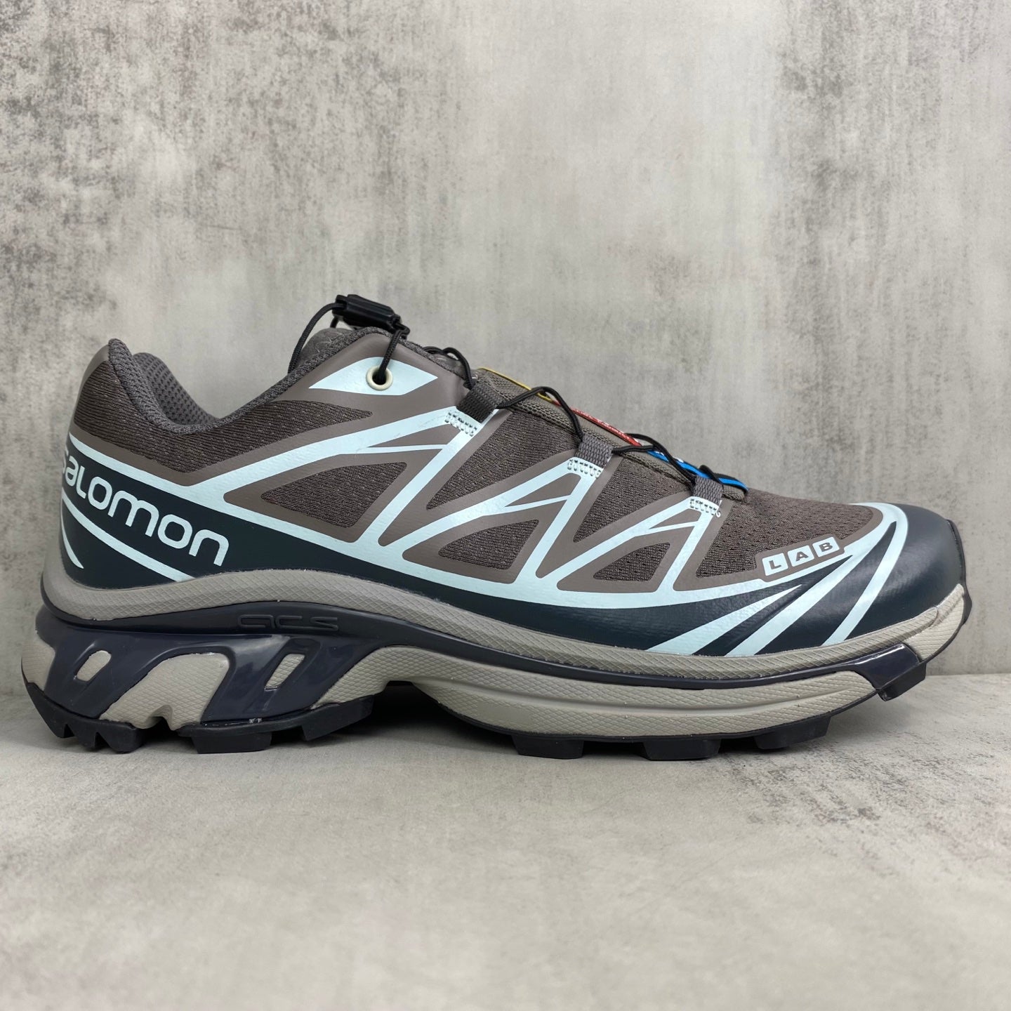 SALOMON XT-6