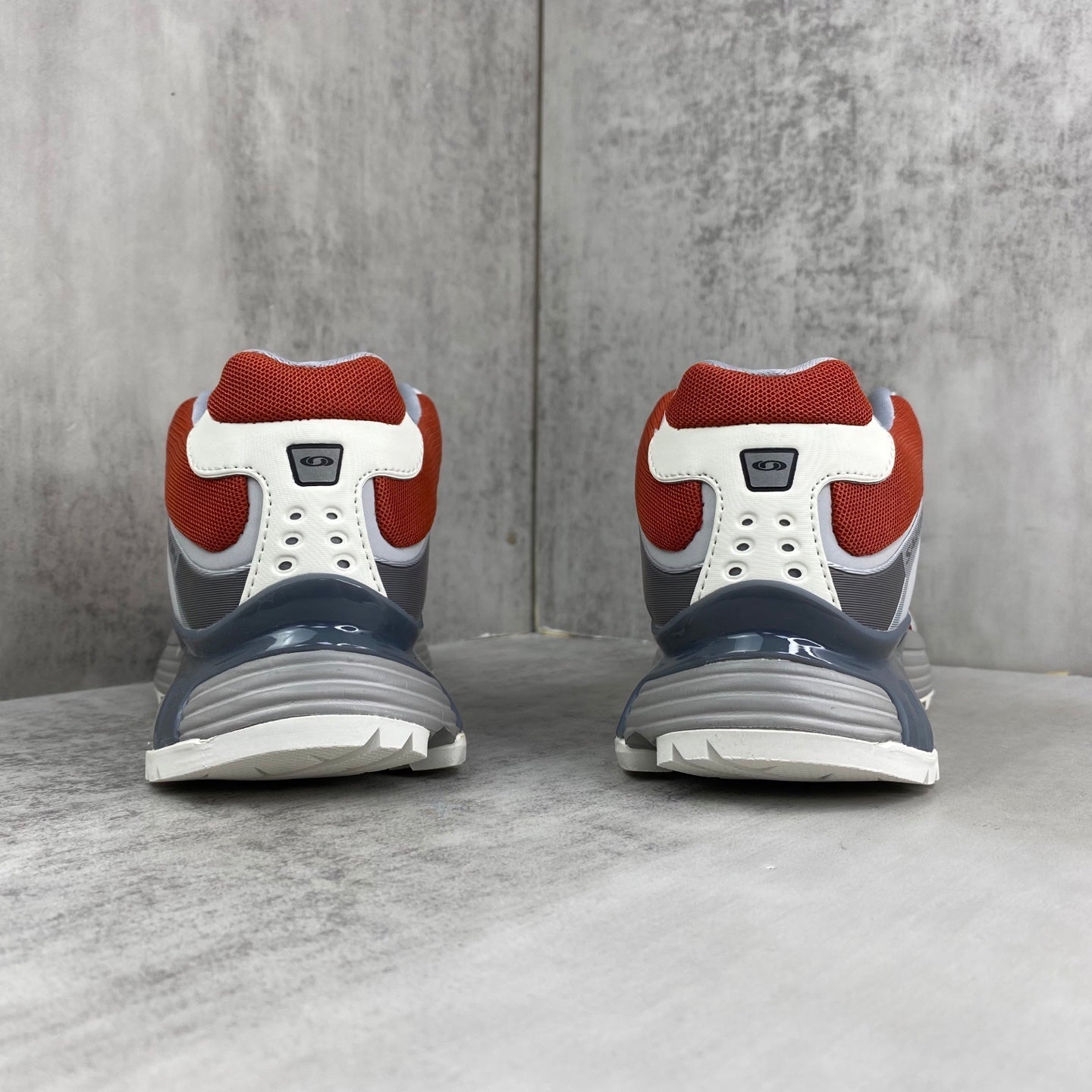 SALOMON XT-WHISPER