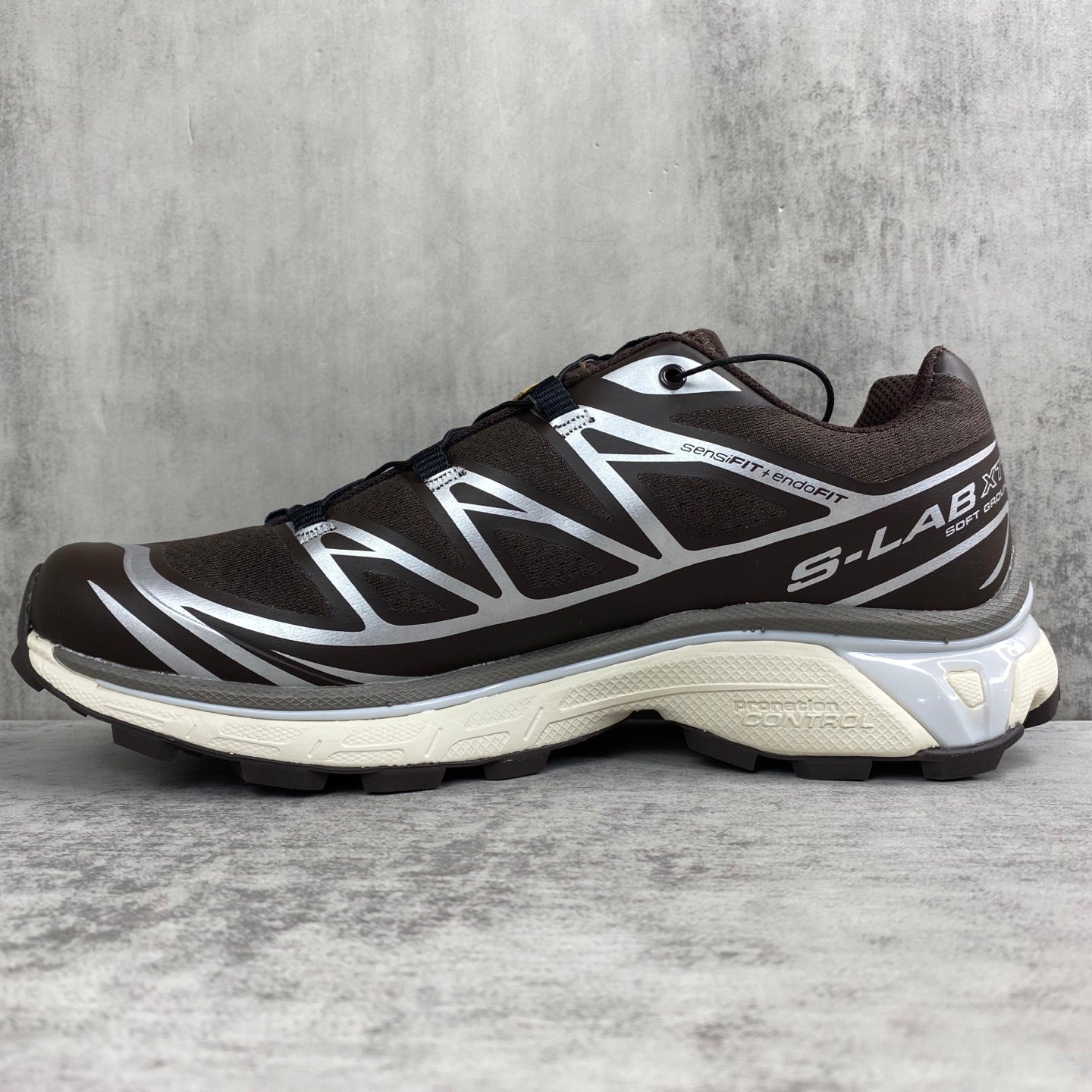 SALOMON XT-6