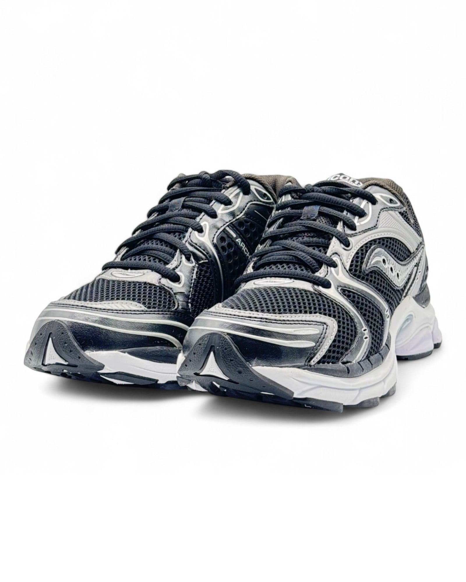 Saucony Triumph 4 "Black Silver"