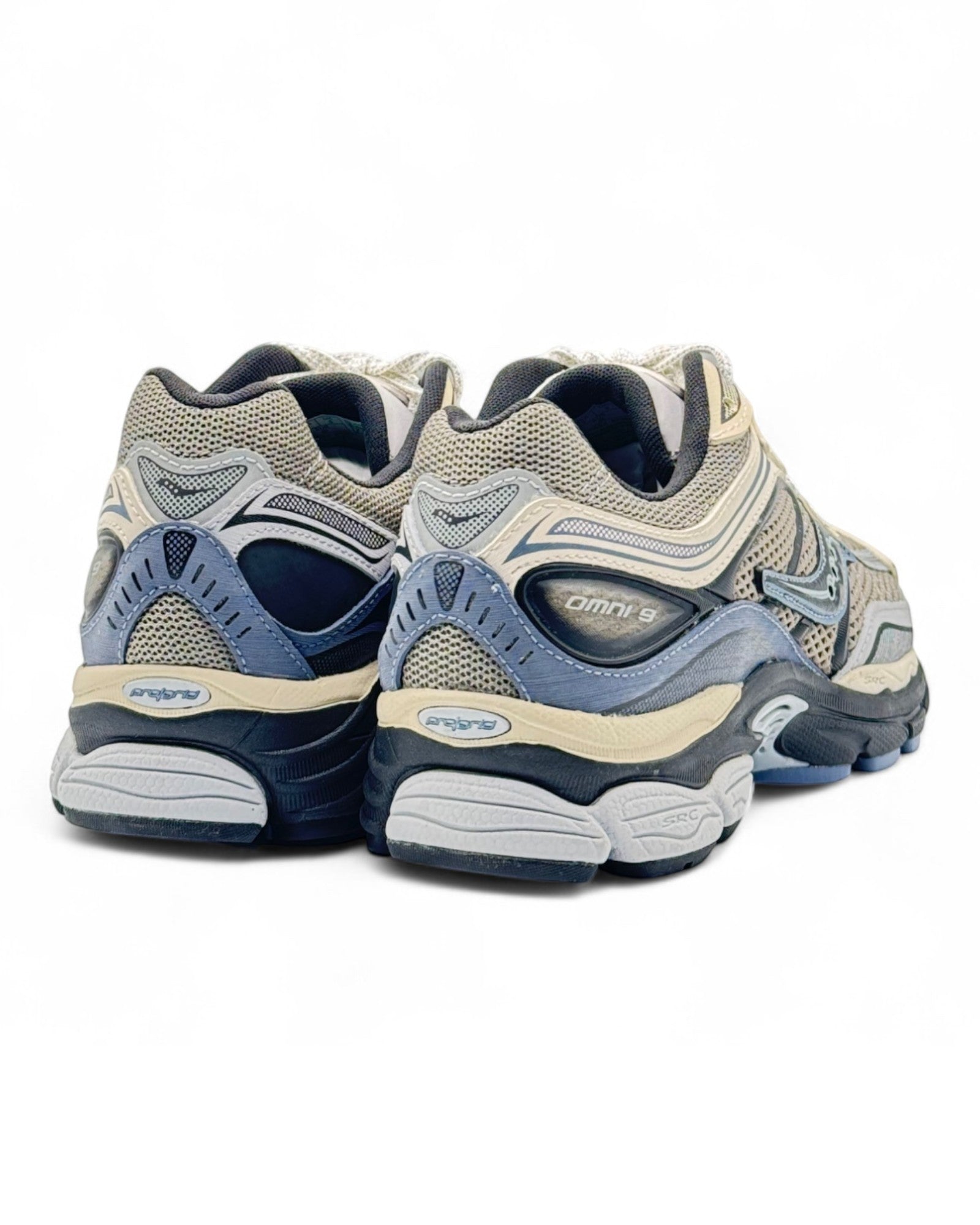 Saucony Omni 9 "Gravel Caviar"