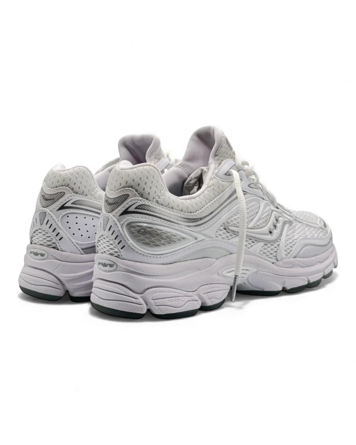 Saucony Omni 9 Socktop "Triple White"