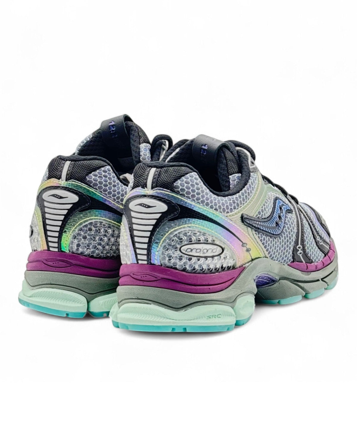 Saucony Triumph 4 "Holographique"
