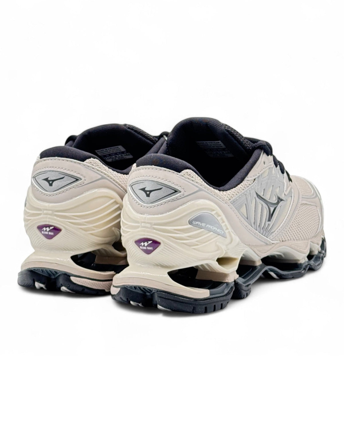Mizuno Wave Prophecy LS "Silver Cloud"
