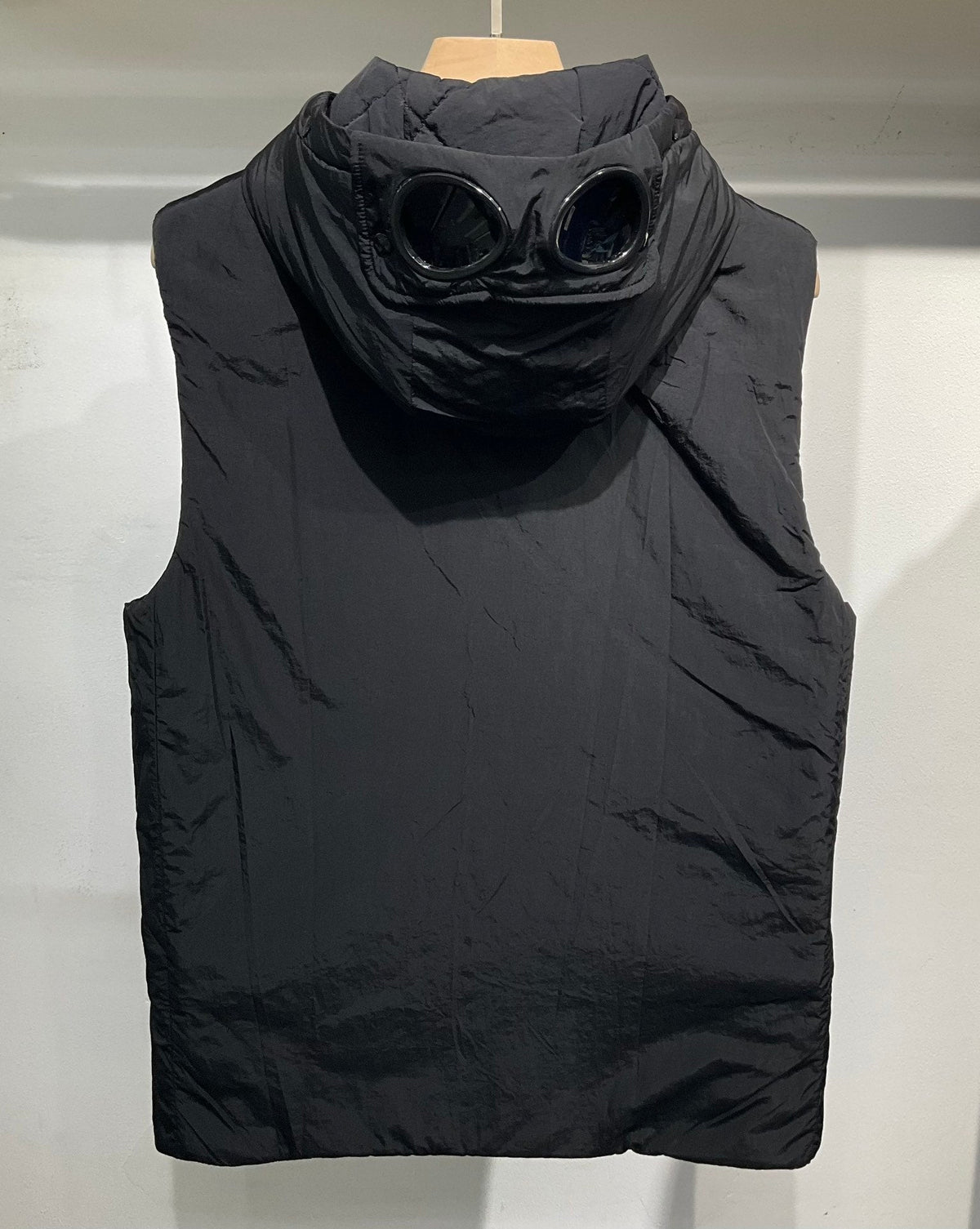 Sans manche capuche CP S25 - Noir