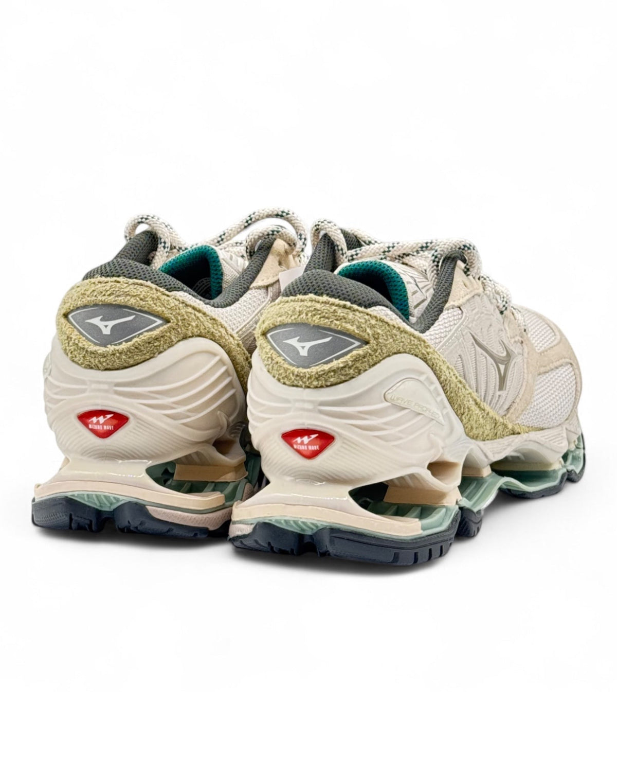 Mizuno Wave Prophecy LS beige