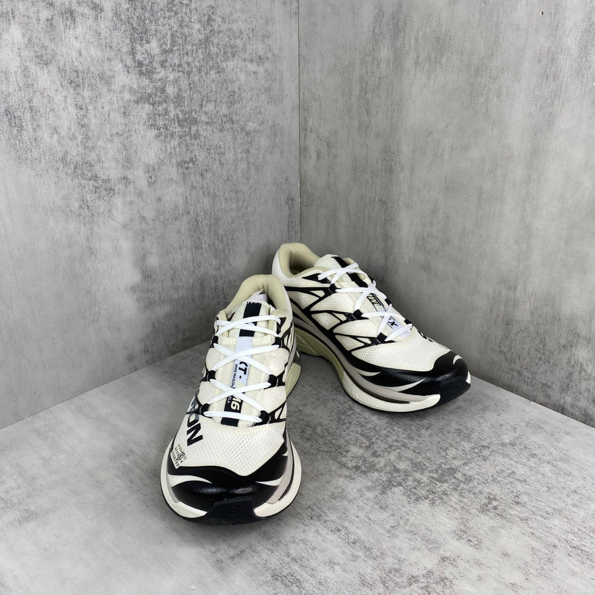 SALOMON x MAISON MARGIE XT-6 MM6