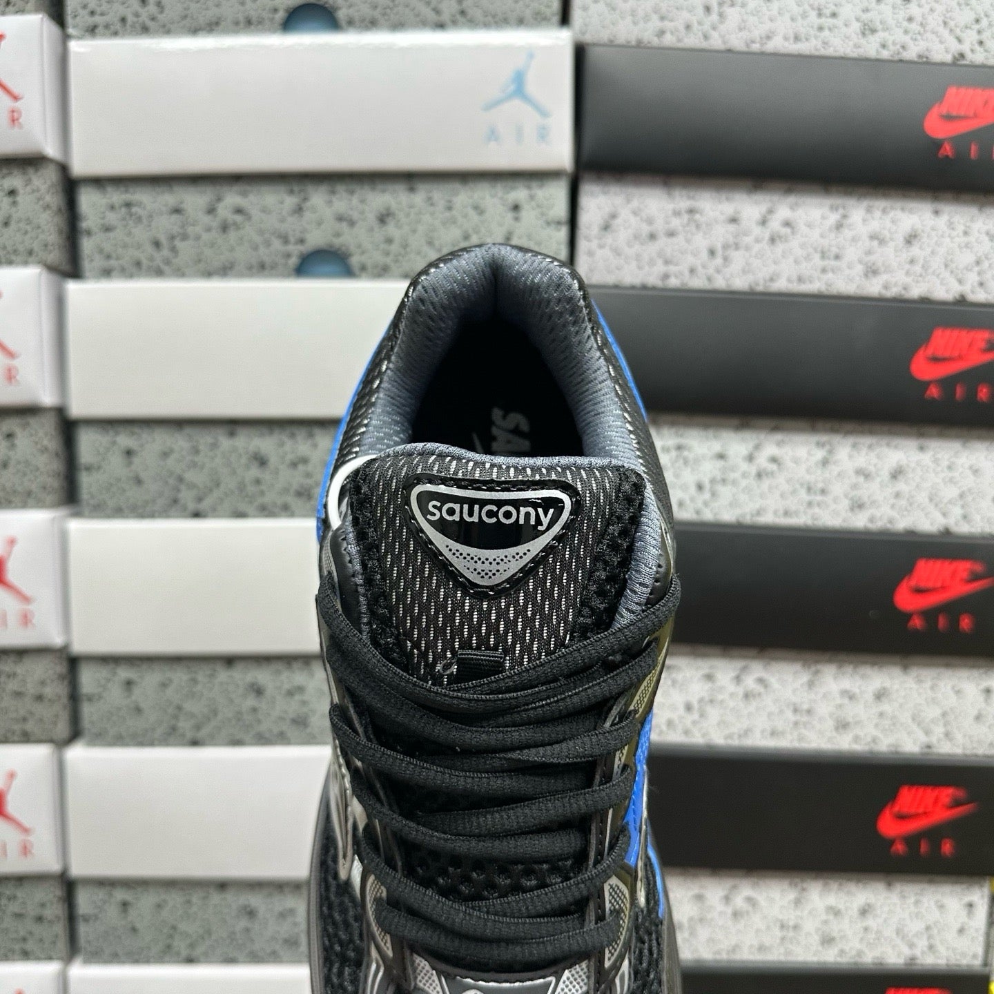 Saucony Omni 9
