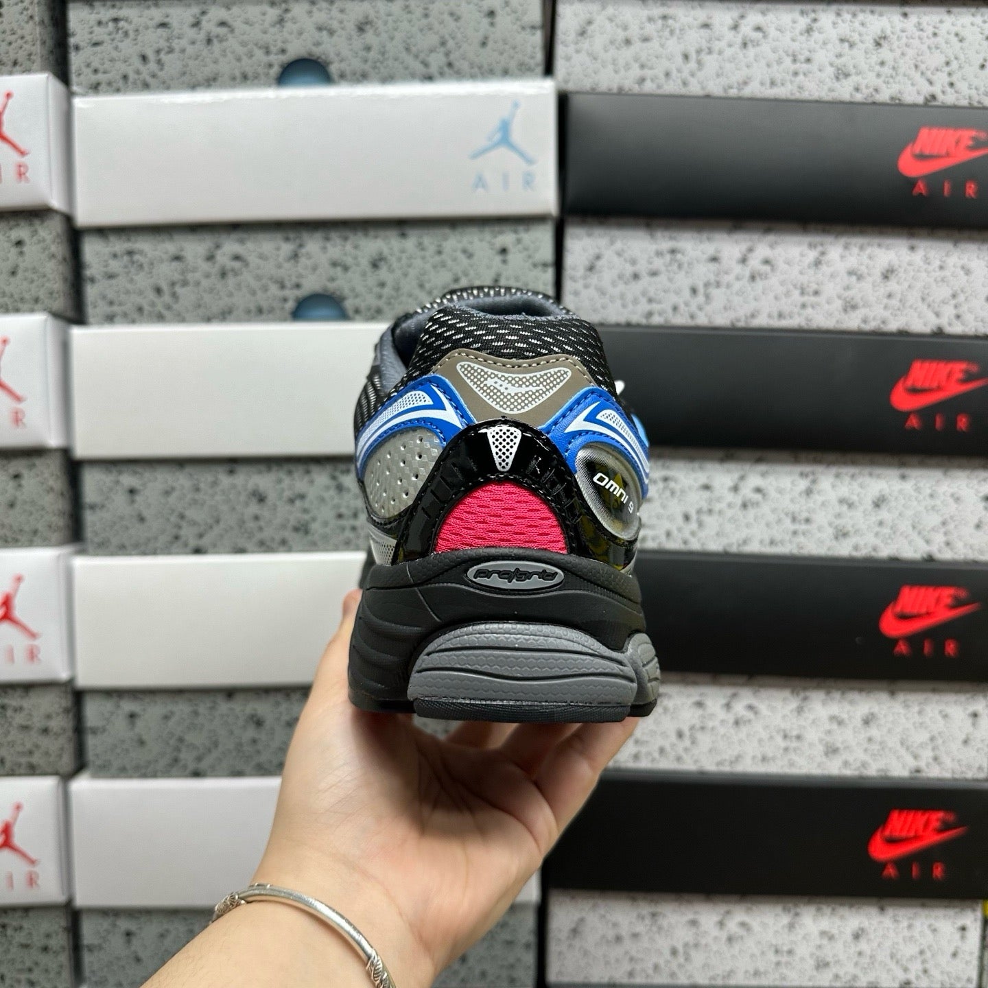 Saucony Omni 9