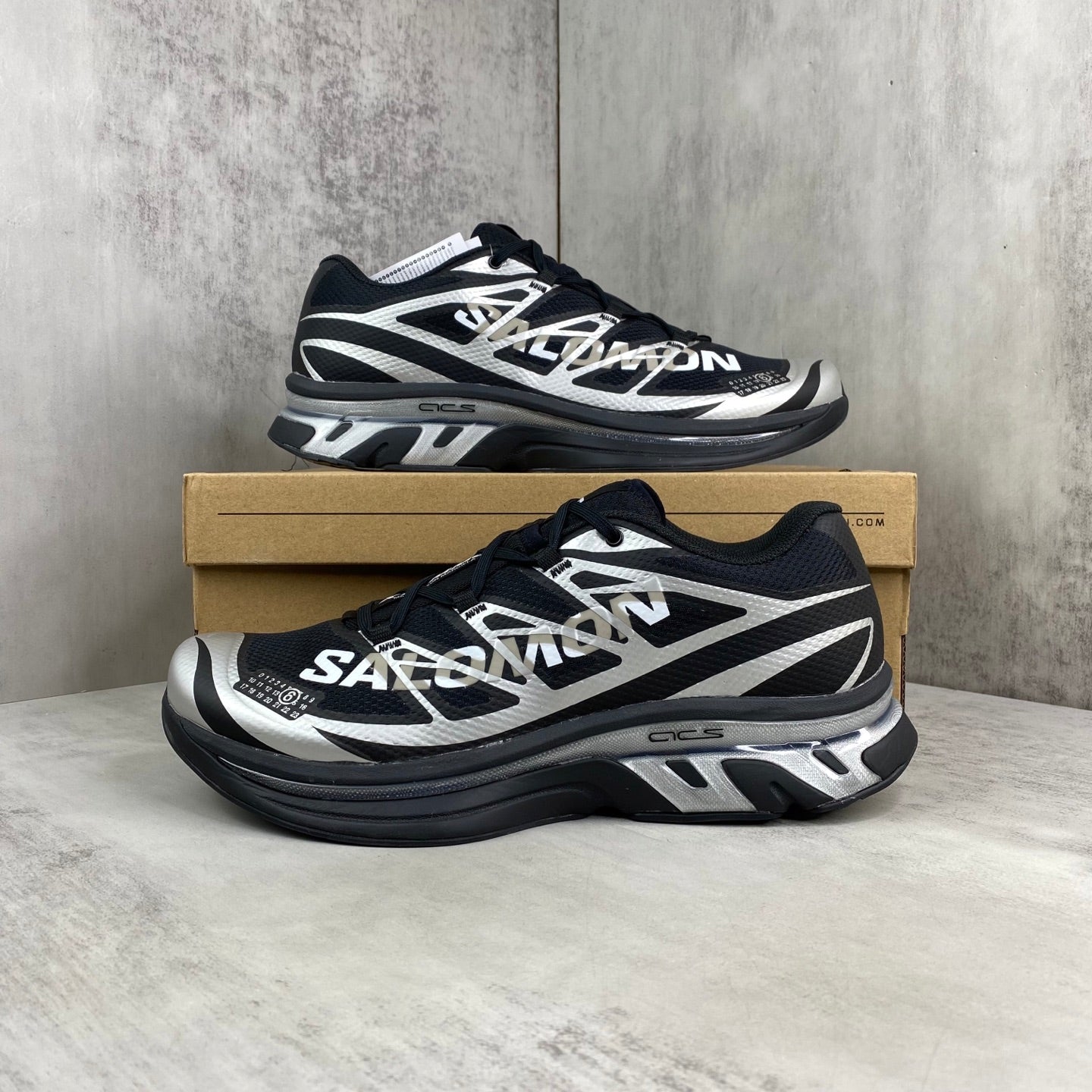 SALOMON x MAISON MARGIE XT-6 MM6