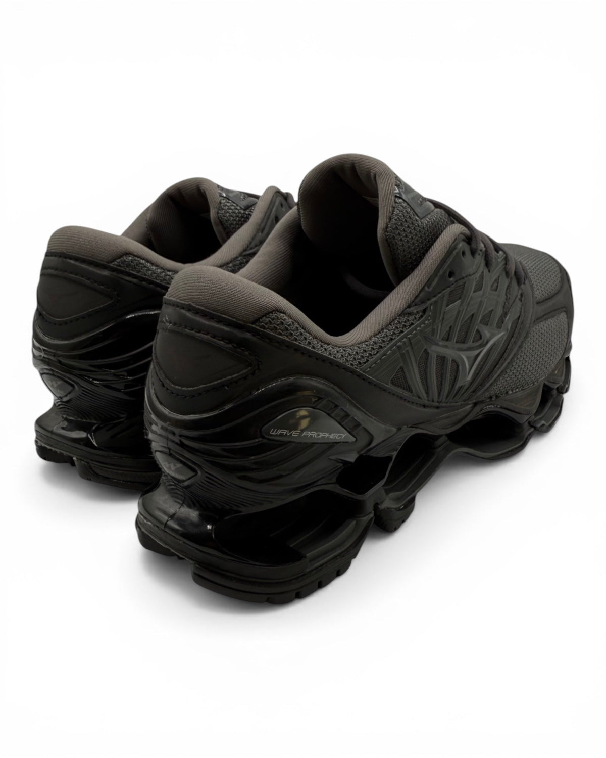 Mizuno Wave Prophecy "Iron Gate"