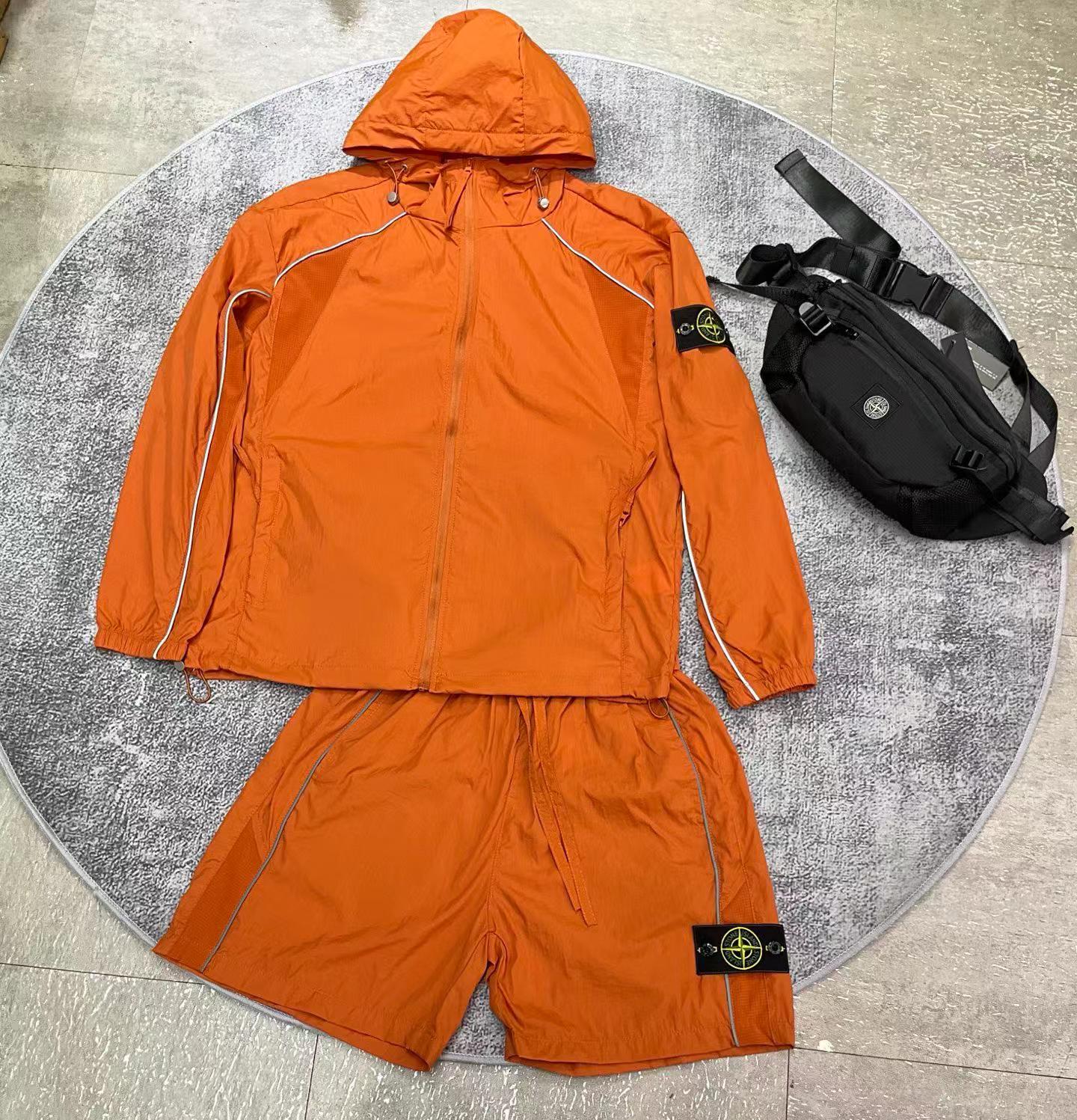 Outfit Stone Island - Look 1 Orange