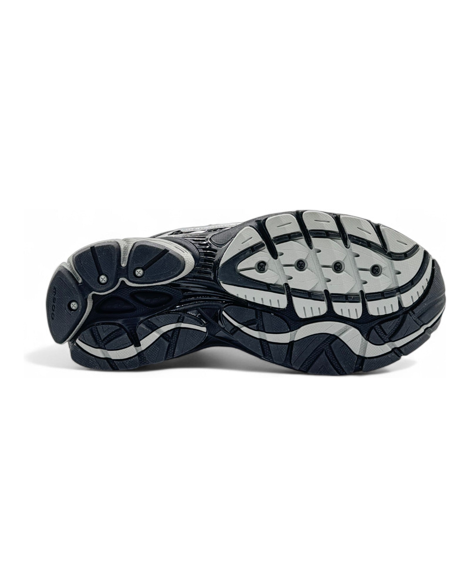 Saucony Omni 9 "Black Silver"