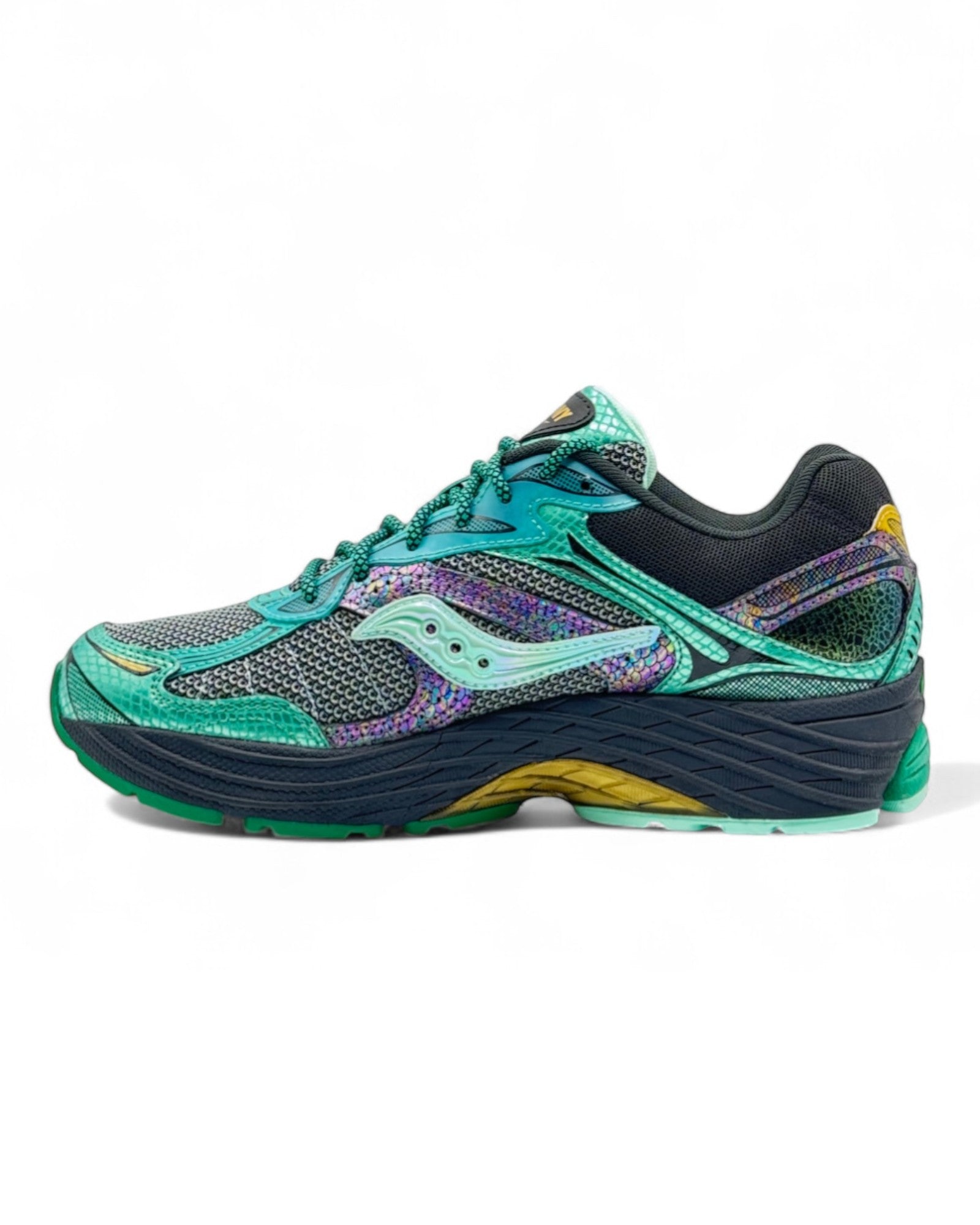 Saucony Omni 9 "Green Glow"