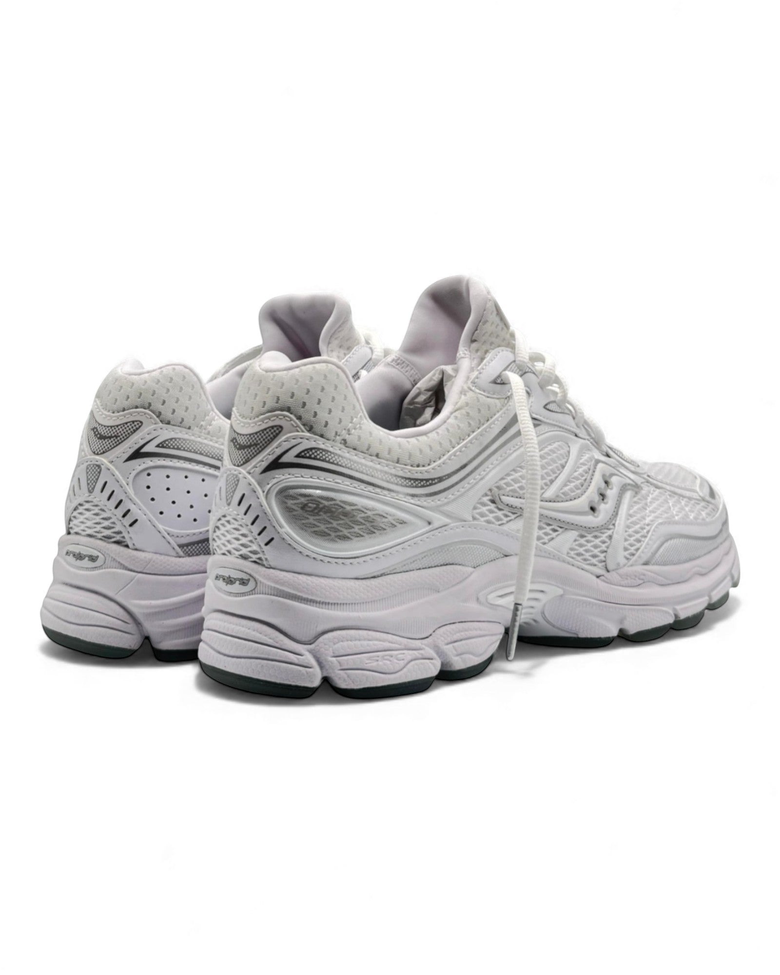 Saucony Omni 9 Socktop "Triple White"