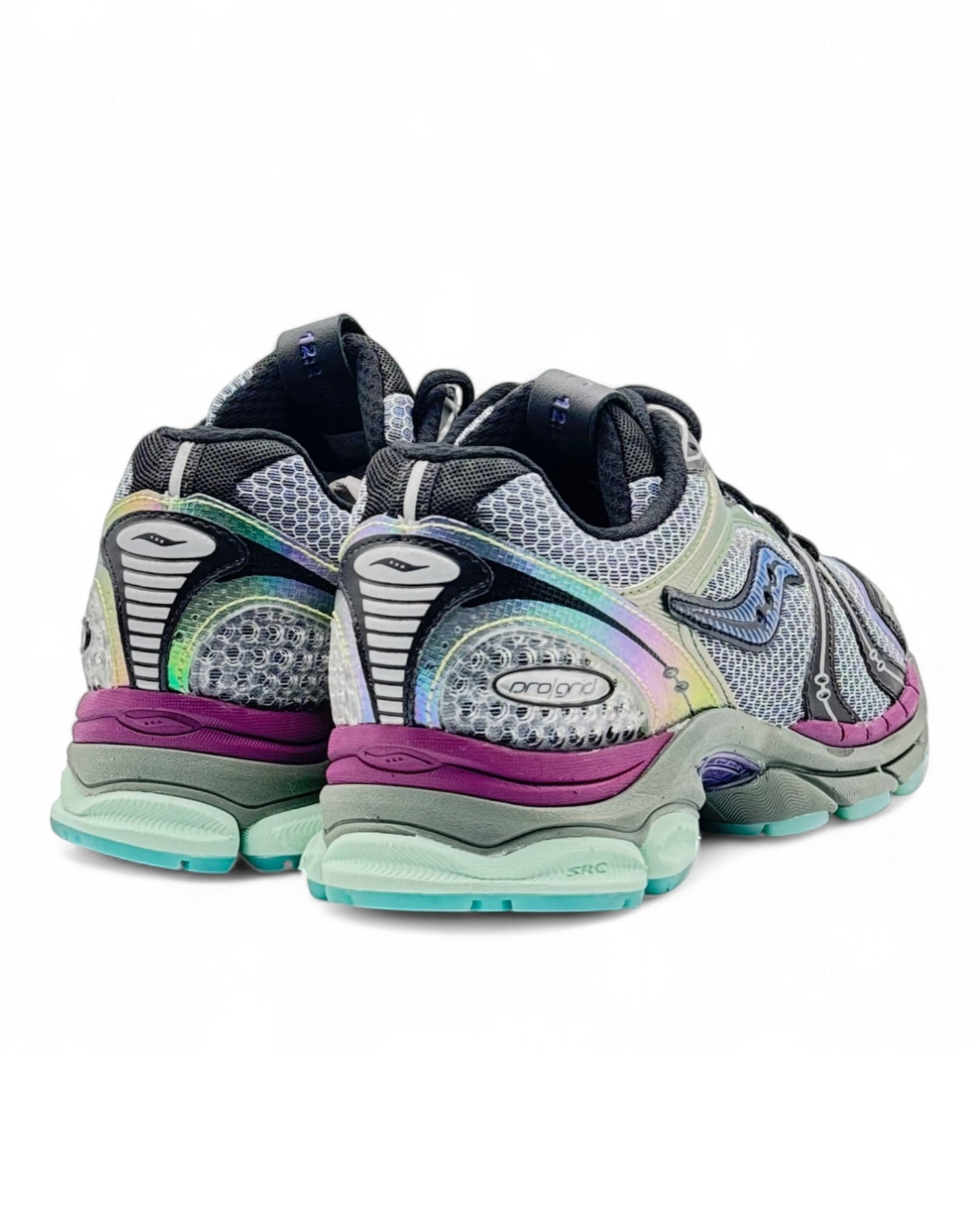 Saucony Triumph 4 "Holographique"