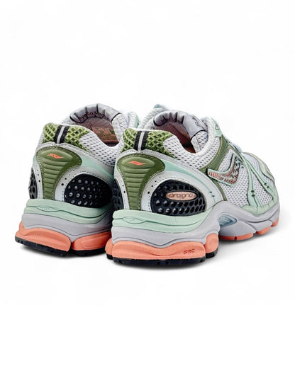 Saucony Triumph 4 "Grey Green"