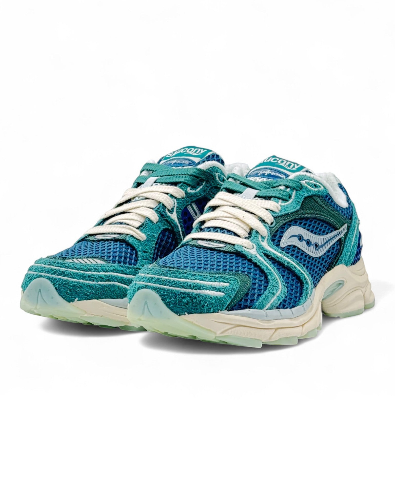 Saucony Triumph 4 x END.