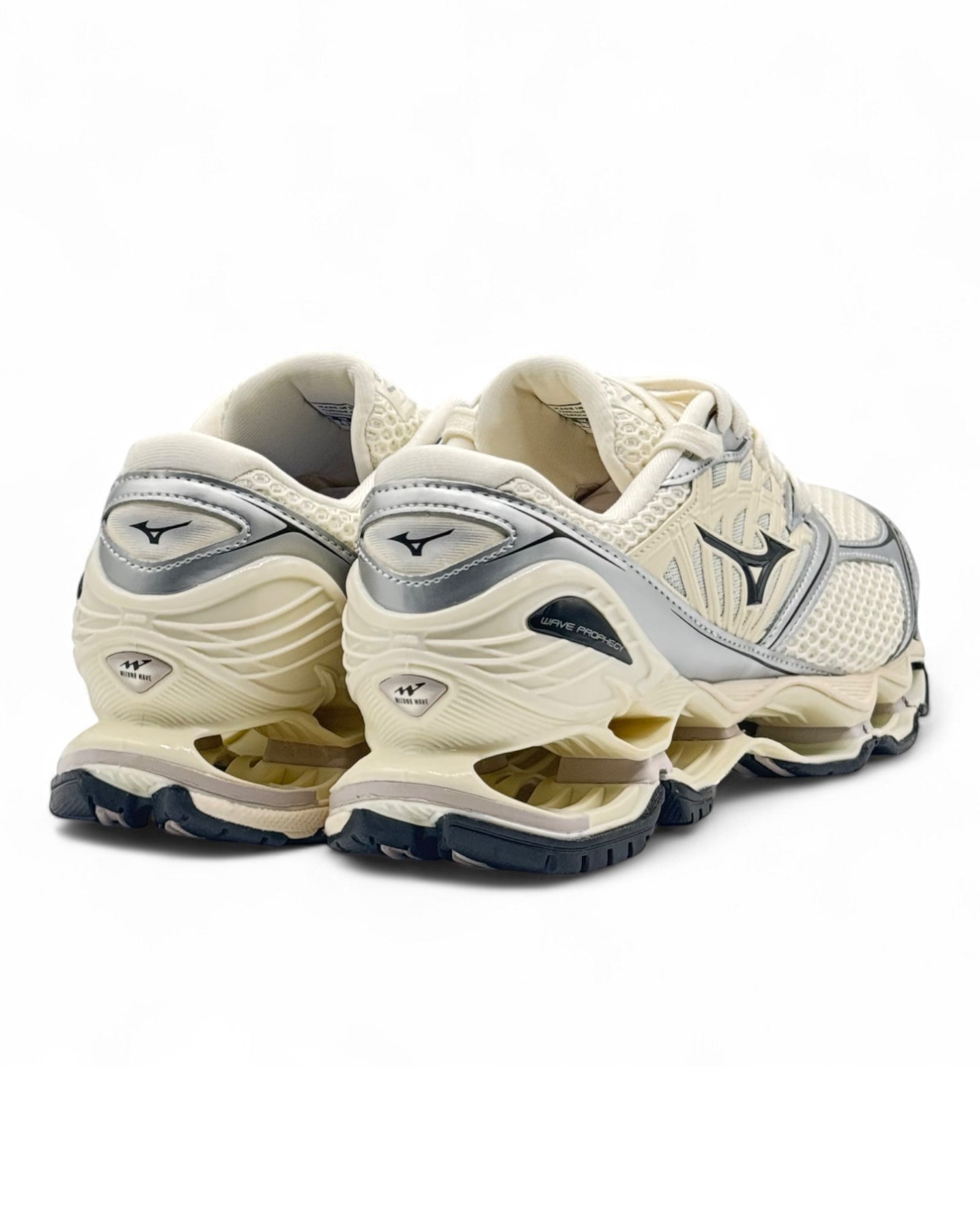 Mizuno Wave Prophecy LS "Cream Silver"