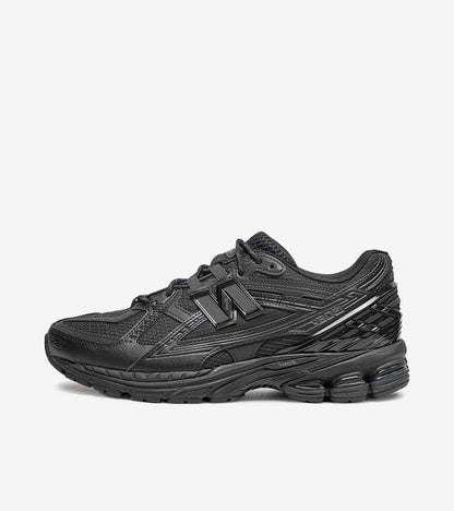 New Balance 1906U Triple Black