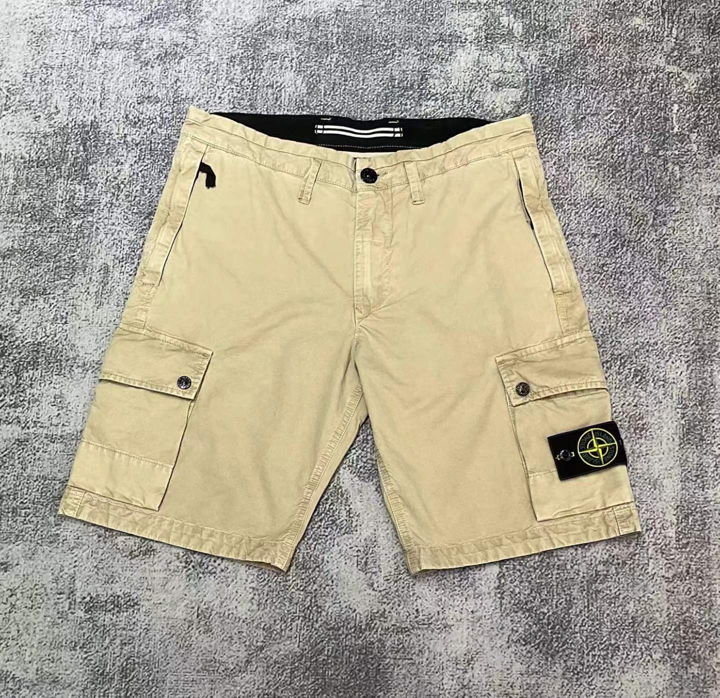 Short Stone Island - Modèle 1 - Beige